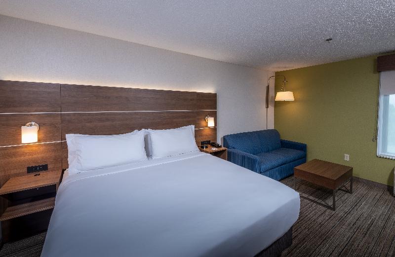 Holiday Inn Express Newport North - Middletown By Ihg Exterior photo